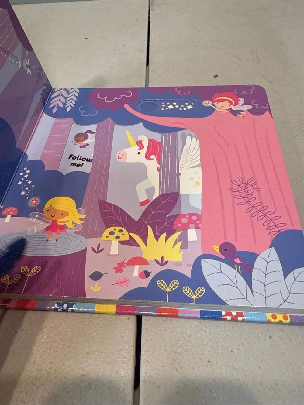 Usborne Baby’s Very First Slide and See: Unicorns – Board Book (Interactive)